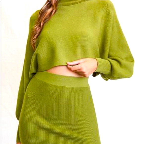 Forever 21 Dresses & Skirts - New - Set of Sweater & Mini Skirt - Super Cute!